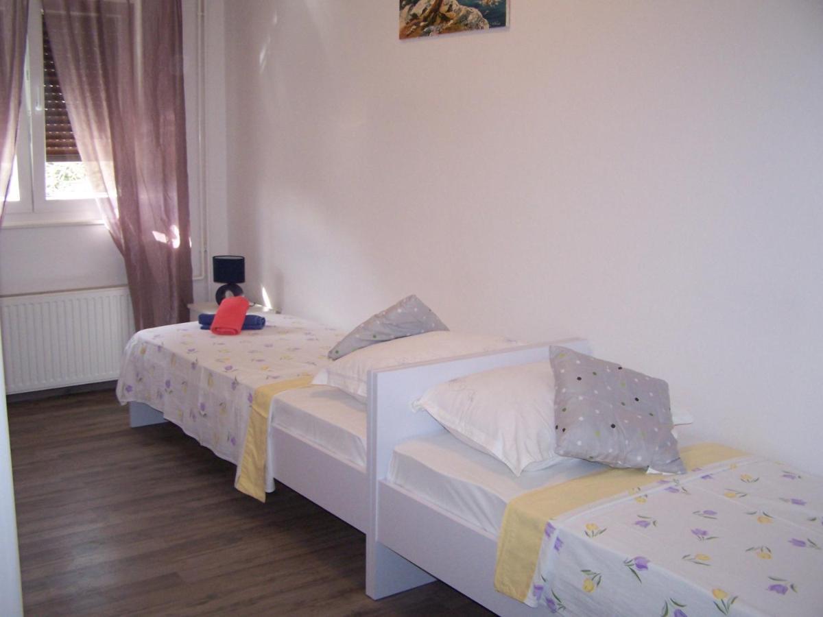 Apartments By The Sea Novalja, Pag - 18154 Exterior photo